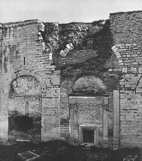 Porta Aurea