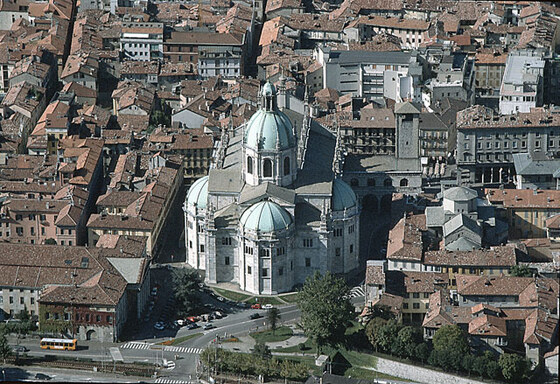 Como - Piazza Duomo