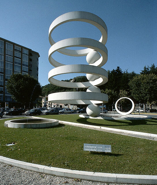 Ospedale Sant'Anna e fontana di Camerlata a Como