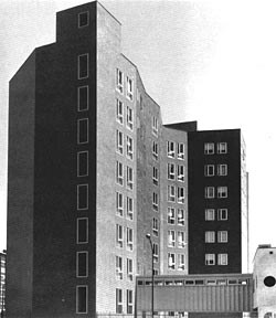 PALAZZO SAVOIA ASSICURAZIONI (1971)
