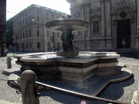 Fontana di Piazza Sant'Andrea della Valle