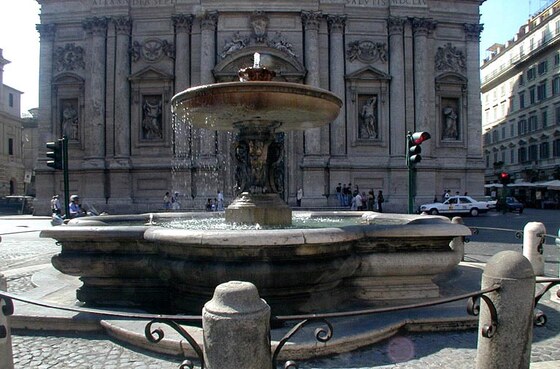 Fontana di Piazza Sant'Andrea della Valle