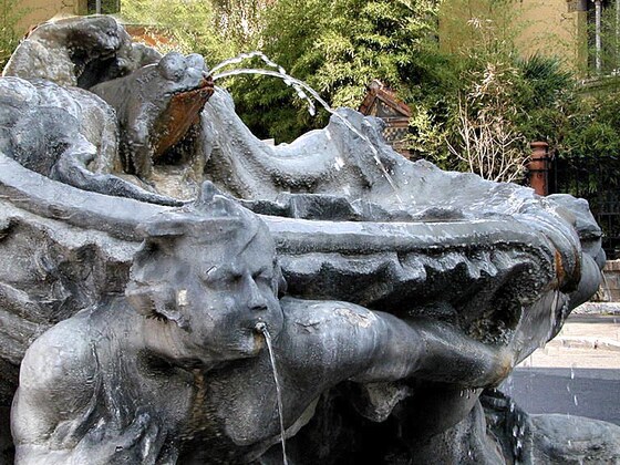 Fontana delle Rane