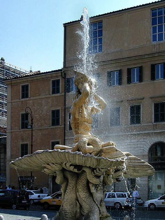 Fontana del Tritone in Piazza Barberini