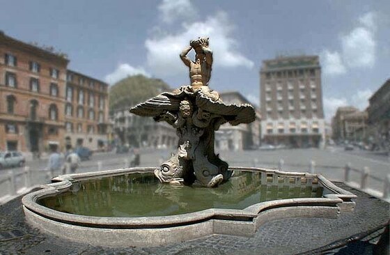 Fontana del Tritone in Piazza Barberini