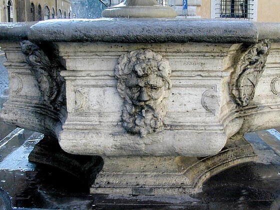 Fontana di Piazza Campitelli