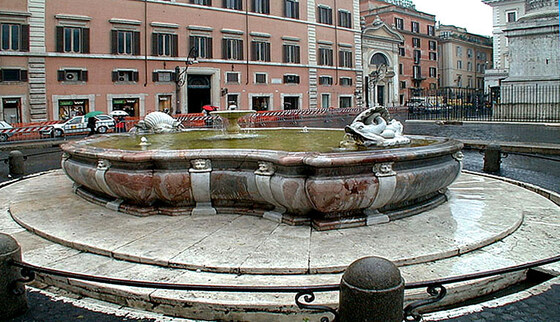 Fontana di Piazza Colonna