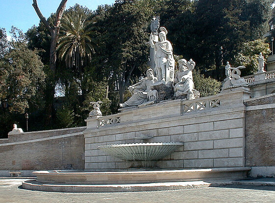 Piazza del Popolo — Fontana della Dea Roma