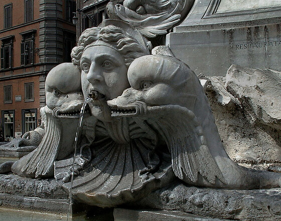 Fontana del Pantheon in Piazza della Rotonda
