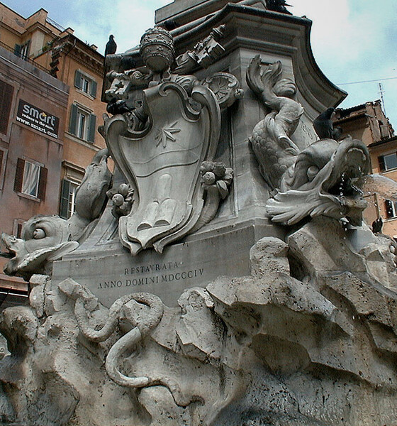 Fontana del Pantheon in Piazza della Rotonda