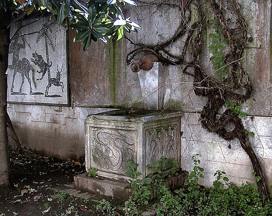 via margutta — Fontana del Cortile di via Margutta