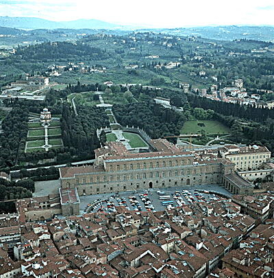 Palazzo Pitti, Piazza de' Pitti, Giardino di Boboli, Forte Belvedere — Firenze, Toscana