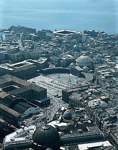 Chiesa di San Francesco di Paola, colonnato, Palazzo Reale, Piazza Plebiscito — Napoli, Campania