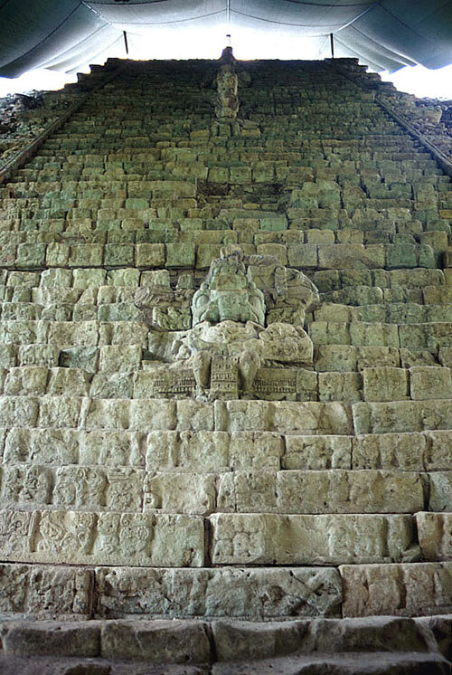 Copan : scalinata dei geroglifici