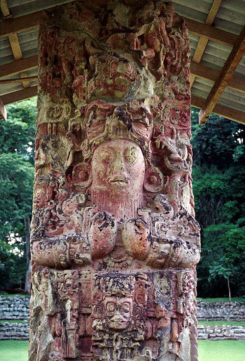 Copan : stele di re Coniglio