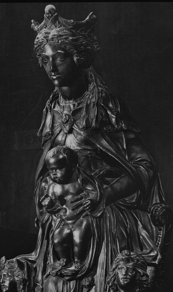 Madonna col Bambino, Donatello